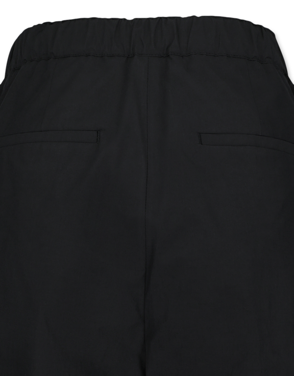 Three Tuck Banding Pants