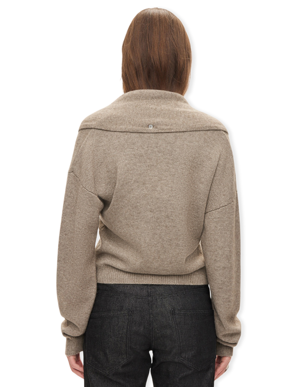 Alvin V-Neck Jumper