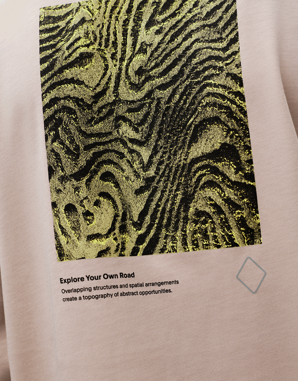 Off-Race Long Sleeve Graphic T-Shirt