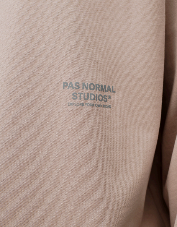 Off-Race Long Sleeve Graphic T-Shirt