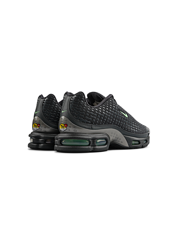 Air Max Plus VII