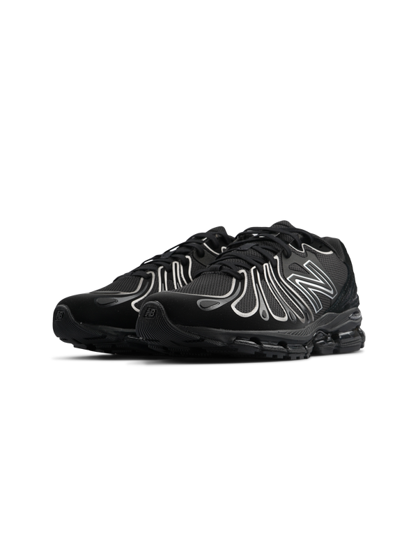 New Balance 1890 Black sneakers