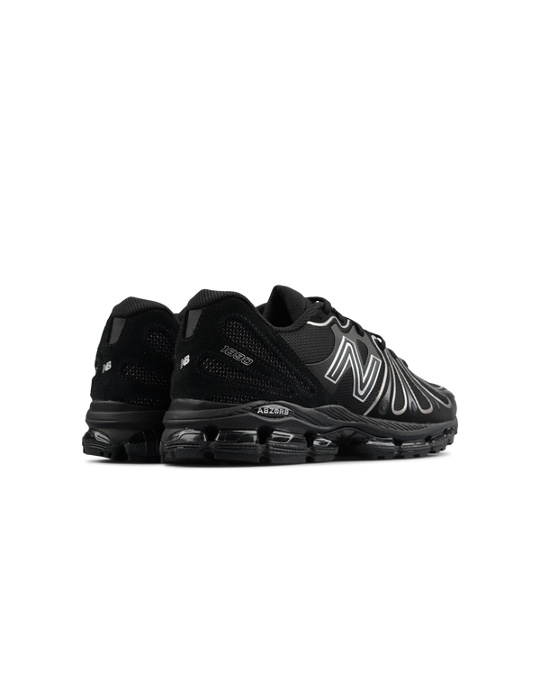 New Balance 1890 Black sneakers