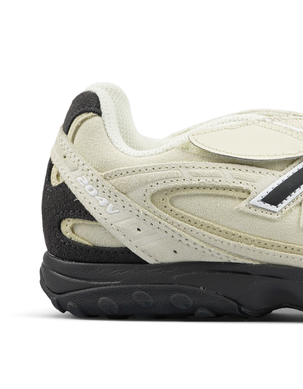 New Balance 204V Pistachio Butter sneakers