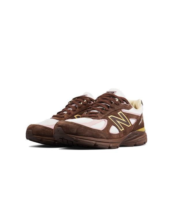 New Balance 990IC4 Pumpernickel sneakers