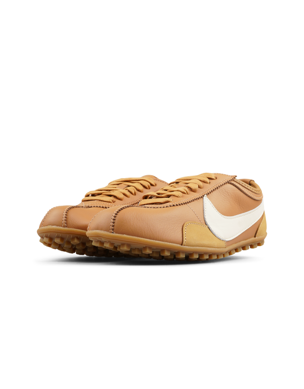 Nike Moon Shoe OG Leather SP Flax sneakers