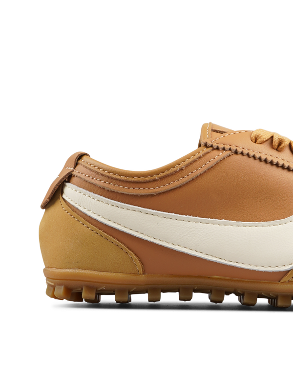 Nike Moon Shoe OG Leather SP Flax sneakers