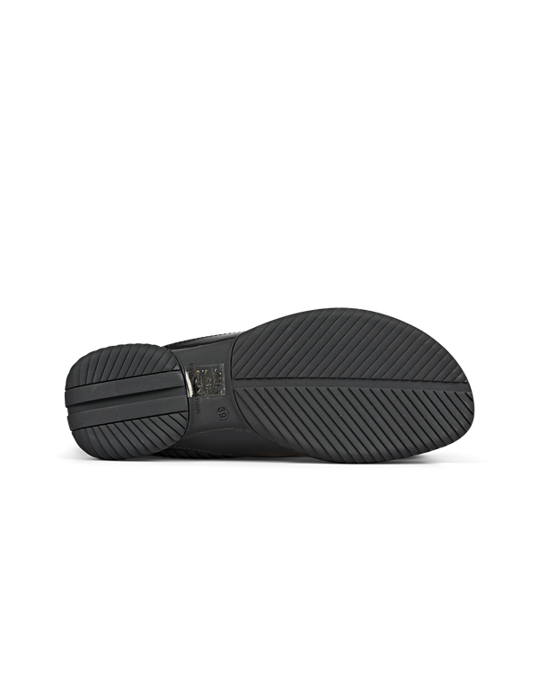 Yachay Slide Sandals