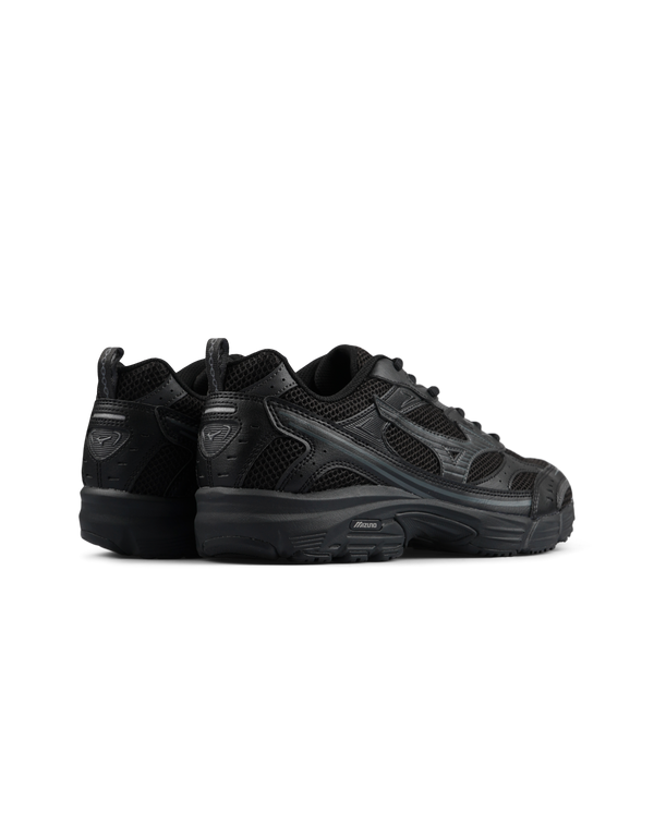 Mizuno MXR Black sneakers